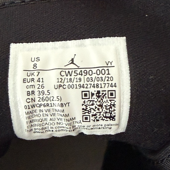 Air Jordan Sneakers Black White Camo - Picture 5 of 11